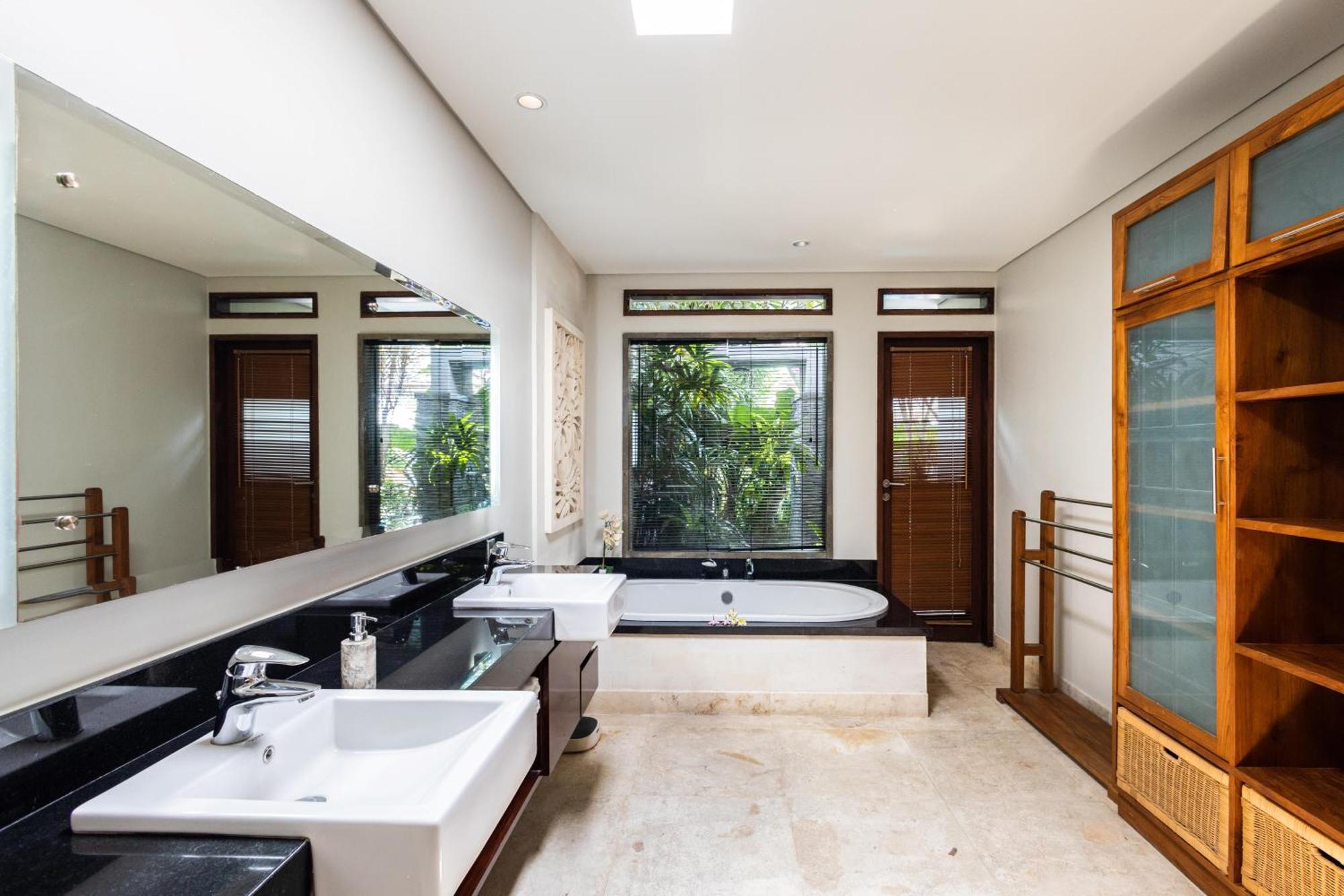 Kejora Beachfront Estate Sanur - Luxurious Villa Seven Kejora Dış mekan fotoğraf